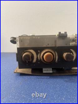 Vintage Tube Radio Chassis POWERS ON UNTESTED
