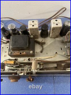 Vintage Tube Radio Chassis POWERS ON UNTESTED