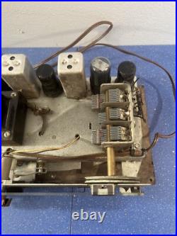 Vintage Tube Radio Chassis POWERS ON UNTESTED