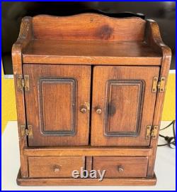 Vintage Tube Radio Guild Model 484 The Spice Chest Works Great & Excellent Con