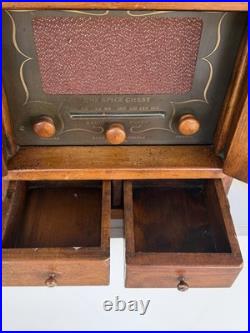Vintage Tube Radio Guild Model 484 The Spice Chest Works Great & Excellent Con