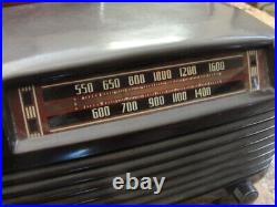 Vintage Tube Radio RCA Victor 65X1 AM 1940's Bakelite