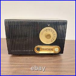 Vintage Tube Radio Stewart Warner model 9152-A Deco Works Vintage Tube Radio Stewart Warner model 9152-A Deco Works