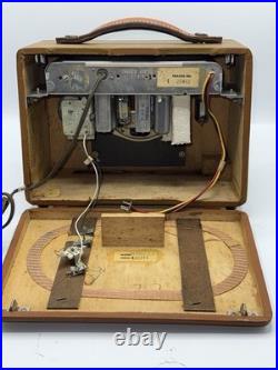Vintage Tube Radio Westinghouse H-302P5 Portable Suitcase Radio MCM 1950