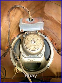 Vintage US Apex model 8A cathedral tube radio/untested & needing power cord