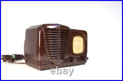 Vintage Very Nice Motorola Old Marbled Bakelite Automotive Theme Antique Radio