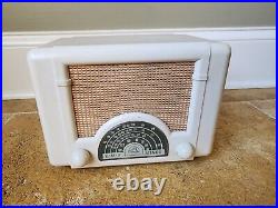 Vintage Victor HIS MASTER VOICE Minor model 524 BC TUBE RADIO MADE IN ENGLAND