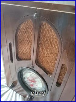 Vintage WWII Wood Crosley Fiver Vintage Tube Radio UNTESTED Vintage WWII Wood Crosley Fiver Vintage Tube Radio UNTESTED