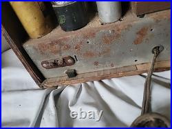 Vintage WWII Wood Crosley Fiver Vintage Tube Radio UNTESTED Vintage WWII Wood Crosley Fiver Vintage Tube Radio UNTESTED