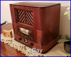 Vintage Ward's Airline AM/SW Radio 93BR-715A (1939) COMPLETELY RESTORED