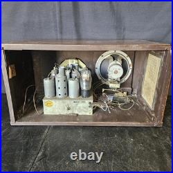 Vintage Wards Airline Farm Set Tube Radio Model 62-305