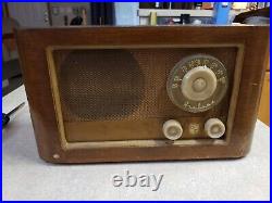 Vintage Wards Airline Model 65 1947 AM Tube Radio