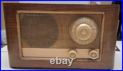 Vintage Wards Airline Model 65 1947 AM Tube Radio re-capped and electrolytics Vintage Wards Airline Model 65 1947 AM Tube Radio re-capped and electrolytics