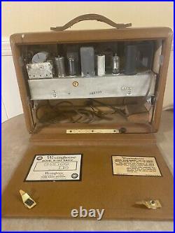 Vintage Westinghouse AM Vacuum Tube Radio Model H-165 withCase