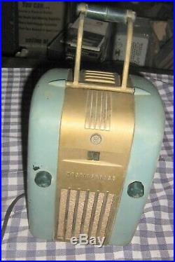 Vintage Westinghouse H-125, Tubes, Refrigerator Radio Turquoise, Green/Blue, Works