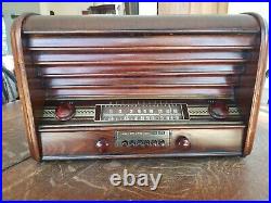 Vintage Westinghouse Model H-104 Pushbutton AM/SW Table Radio Working