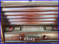 Vintage Westinghouse Model H-104 Pushbutton AM/SW Table Radio Working