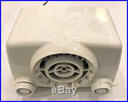 Vintage White Crosley Bullseye Model 11-100 U Am Tube Radio Working Condition