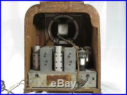 Vintage Wings Zenith Tabletop Shortwave Tube Type Old Antique Radio FM