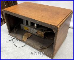 Vintage Wood Cabinet TrueTone D1035 Radio Tube Western Auto Stores W41-B4