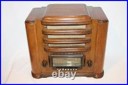 Vintage Wood Silvertone MODEL 6362 Antique Radio Beautiful Working