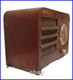 Vintage Wooden Junior Brand Radio, Probably from the 1930s