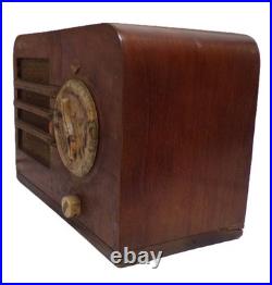 Vintage Wooden Junior Brand Radio, Probably from the 1930s