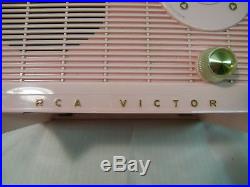 Vintage Working 1950s RCA Victor Model 6-X-5F AM Tube Radio PINK TIFFANY