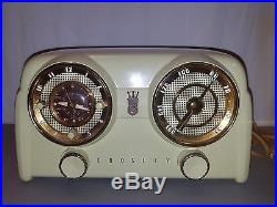 Vintage Yellow Green Crosley Dashboard Clock Radio Model D-25ce Working