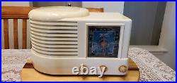 Vintage ZENITH 6D512 6-D-512 Beehive Radio Beautiful