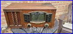 Vintage ZENITH 7-S-624 STD. Broadcast and Short Wave Radio Wooden USA