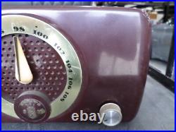 Vintage ZENITH Model 7H918 FM radio Bakelite Original Works PERFECT NICE