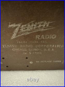 Vintage ZENITH Model H723 AM- FM radio Bakelite Working EXC Vintage ZENITH Model H723 AM- FM radio Bakelite Working EXC