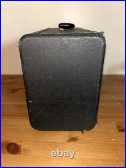 Vintage ZENITH Trans Oceanic Wave Magnet Tube Radio Powers On Read Description