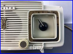 Vintage Zenith 1950s Model L520W AM Tube Clock Radio Bakelite White, Works