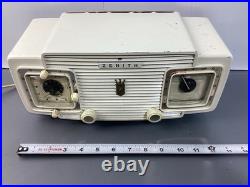 Vintage Zenith 1950s Model L520W AM Tube Clock Radio Bakelite White, Works