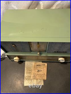 Vintage Zenith 4 Tube Clock Works Radio Static Mint Green Model B728f Vintage Zenith 4 Tube Clock Works Radio Static Mint Green Model B728f