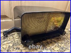 Vintage Zenith 5D810Y Black Bakelite Tube Radio AM Works Original USA