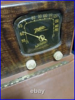 Vintage Zenith 5G500 Wavemagnet Portable Long Distance Tube Radio Untested
