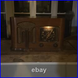 Vintage Zenith 6D-628 Antique Tube Radio. Works-Beautiful Am Radio