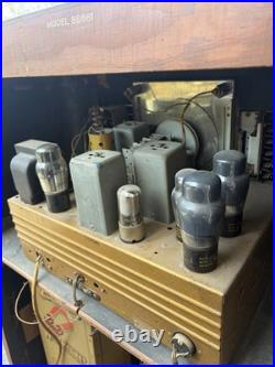 Vintage Zenith 8S661 Tube Console Radio Art Deco Long Distance Standard READ