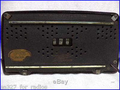 Vintage Zenith AM/FM Tube Radio Model 8H023