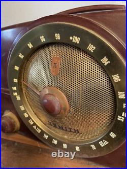 Vintage Zenith AM FM Tube Radio Model Y825 Bakelite Works