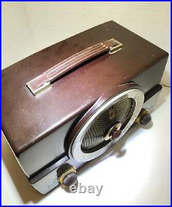 Vintage Zenith AM FM Tube Radio Model Y825 Bakelite Works Well