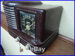 Vintage Zenith Bakelite Tube Radio Model 4B515 (1941) Not Working