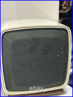 Vintage Zenith E-441W X-Tube Table AM/FM Radio Tested See Video
