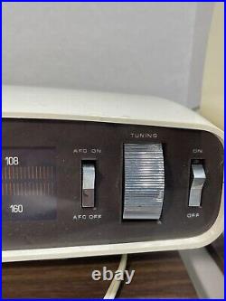 Vintage Zenith E-441W X-Tube Table AM/FM Radio Tested See Video