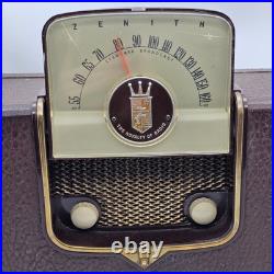Vintage Zenith Glass Tube Flip Up AM Suitcase Travel Radio Mid Century 4G903