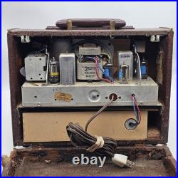 Vintage Zenith Glass Tube Flip Up AM Suitcase Travel Radio Mid Century 4G903