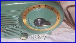 Vintage Zenith Green Owl Eye Tube Radio Alarm Clock Model K518 untested parts